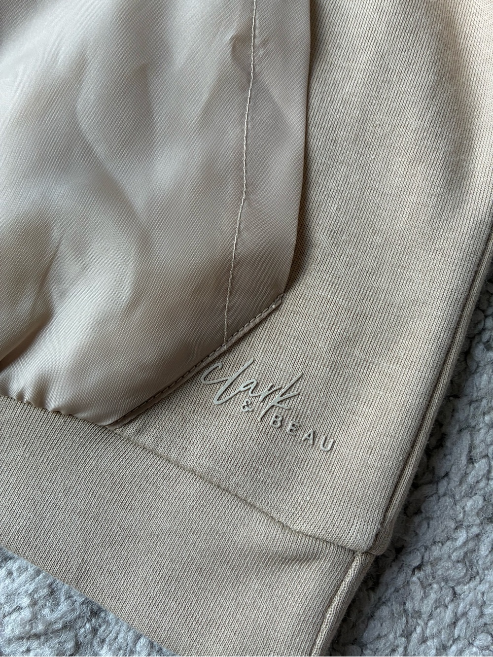 Clark & Beau Tan Hooded Pullover Sweatshirt NWT - Picture 5 of 10
